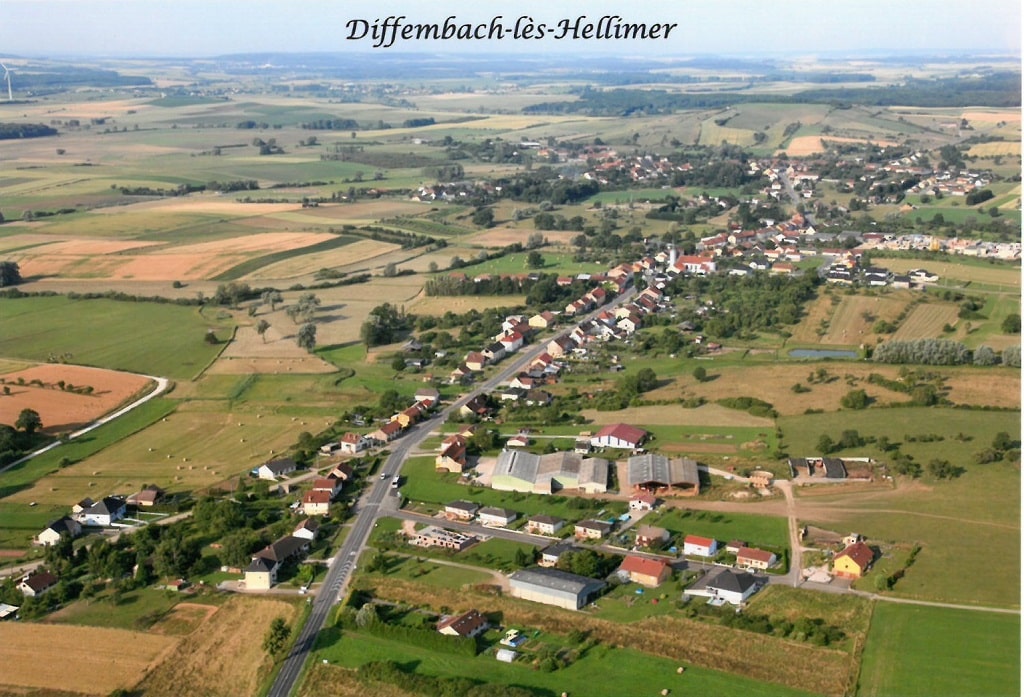 Vue-Aerienne-Commune-Diffembach-les-Hellimer-Casas-Moselle